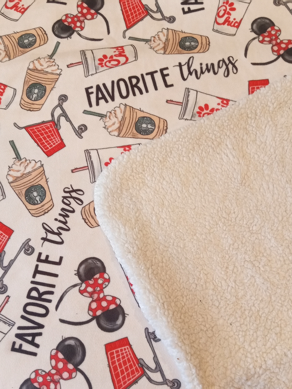 Starbucks & Minnie Pattern Cozy Sherpa Blanket Chic Fil A And Target